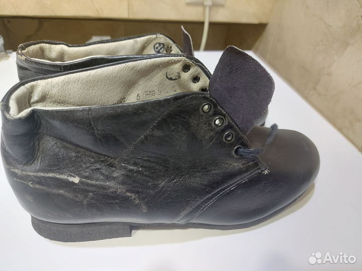 Обуви винтажная детская