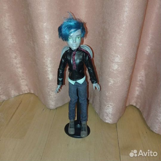 Кукла монстр хай и эвер афтер хай