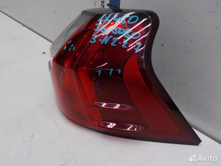 Фонарь задний правый наружный Lexus LX 450 2015