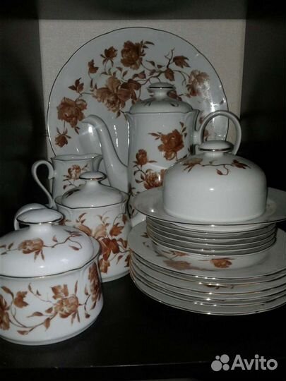 Чайно-кофейный сервиз гдр времен СССР. (24предм)