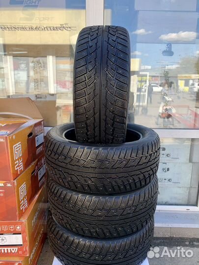 Kumho I'Zen RV Stud KC16 265/50 R20 111T