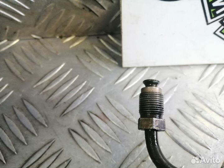 Трубка цилиндра сцепления Audi A4 B5 1996г