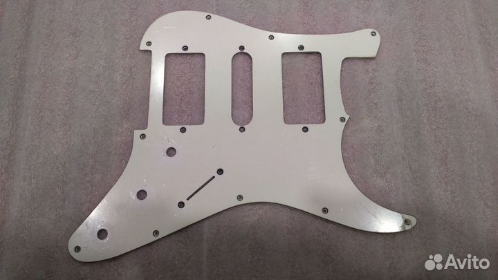 Пикгард для стратокастера