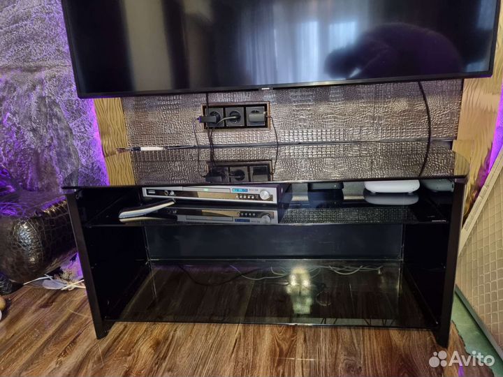 Тумба под телевизор