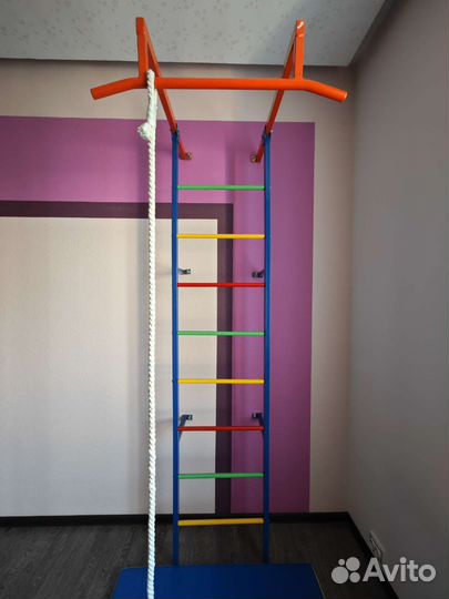 Шведская стенка с турником