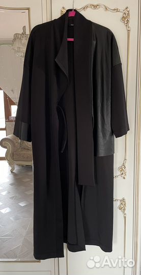 В ленте 2 вещи дизайнер Цюрих унисекс весна-лето