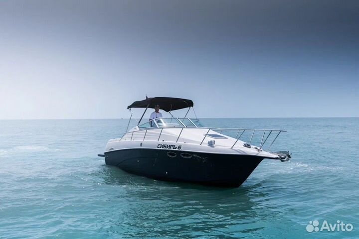 Аренда яхт и катеров / Морские прогулки