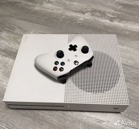 Игровая приставка