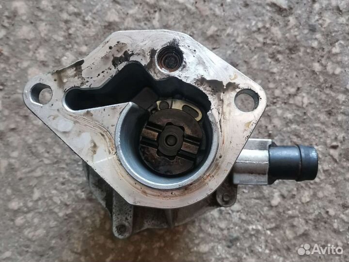 Вакуумный насос K9K Duster, Fluence, Kangoo