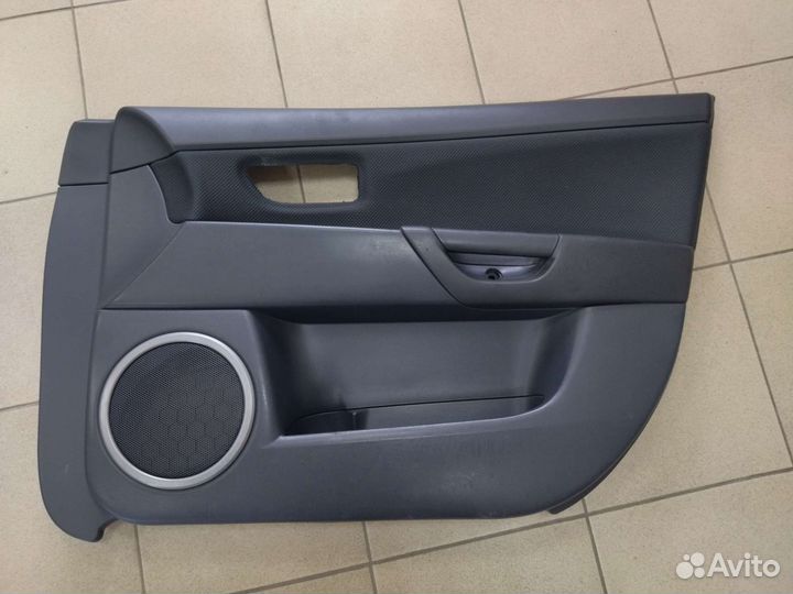 Обшивки дверей Mazda 3 BK