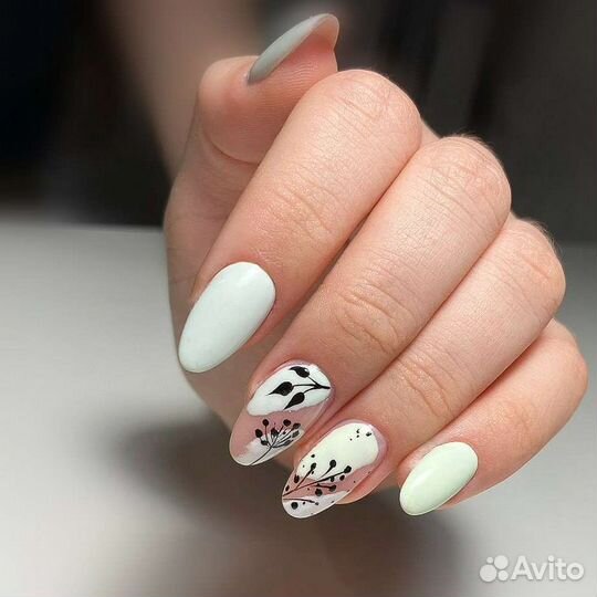 Мастер маникюра и наращивания ногтей