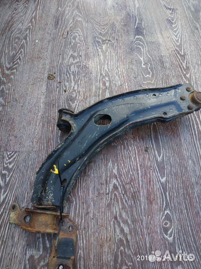 Рычаг передний левый для Fiat Albea 2002-2012