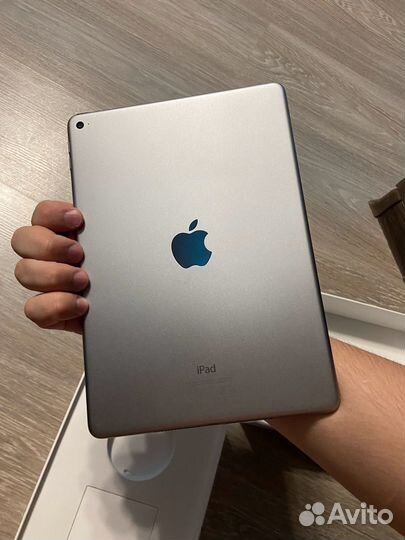 iPad Air 2 96 акб идеальное состояние