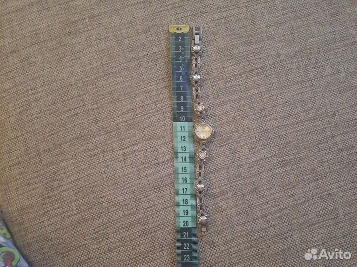 Часы женские ieke