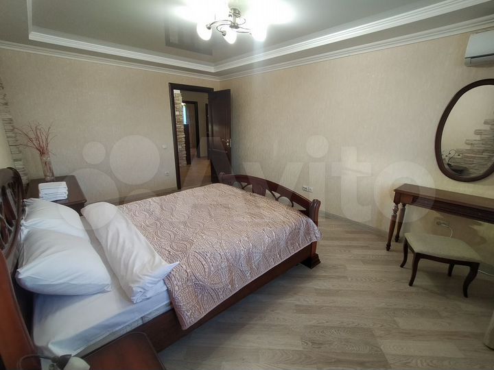 2-к. квартира, 63 м², 7/10 эт.