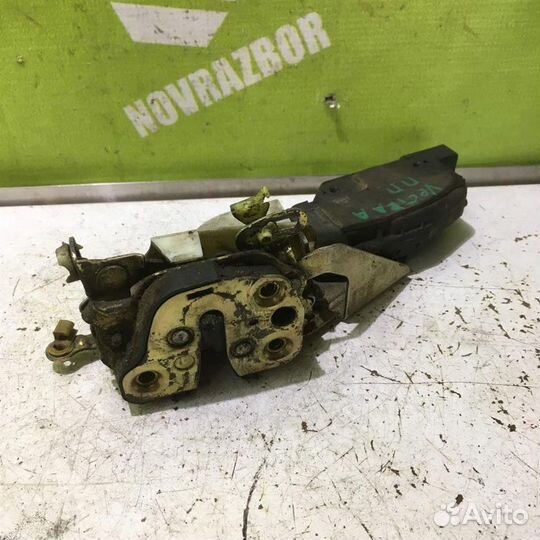 Замок двери передней правой Опель Вектра А