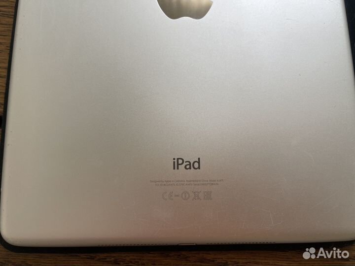 Планшет Apple iPad Air 16Gb