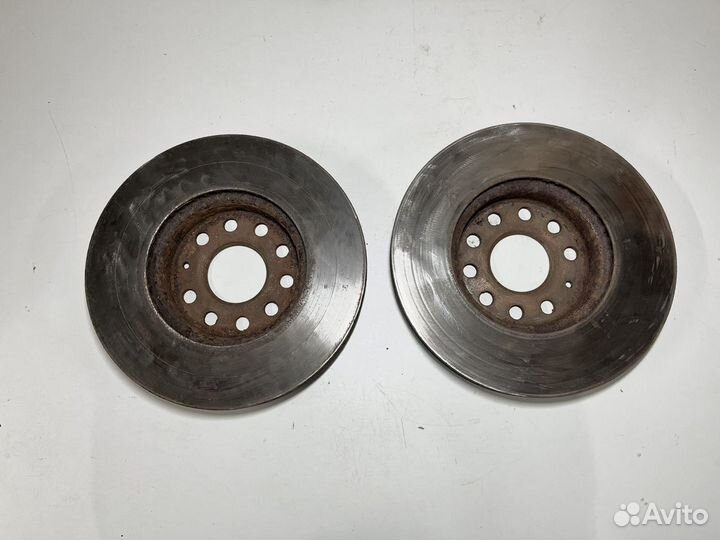 Диск тормозной передний Skoda Octavia A7