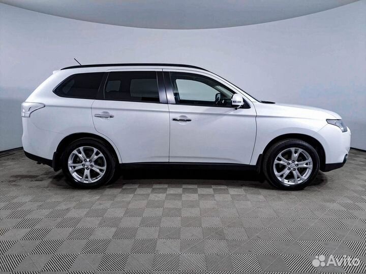 Mitsubishi Outlander 2.4 CVT, 2013, 105 965 км
