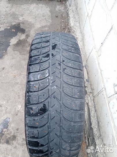 Bridgestone Ice Cruiser 5000 265/70 R16