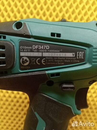 Аккумуляторная дрель-шуруповерт Makita DF347DWE