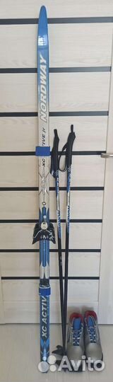 Лыжи беговые (ботинки 37 размер)