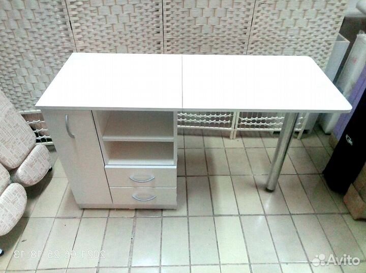 Письменный стол