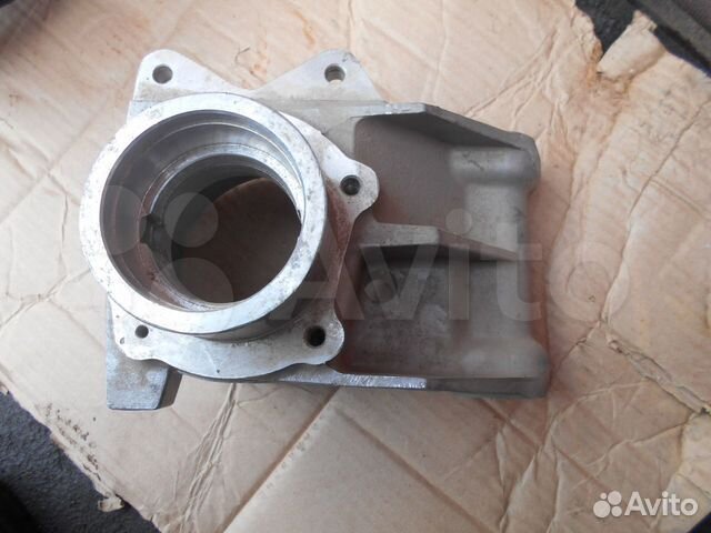 Опора-ступица Jaguar X300 / X308 / X100