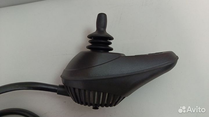 Пульт (джойстик) для инвалидной коляски D51161.02