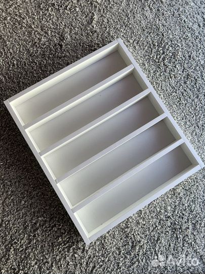 Полка настенная для гель лаков