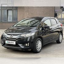 Honda Fit 1.3 CVT, 2014, 194 000 км, с пробегом, цена 890 000 руб.