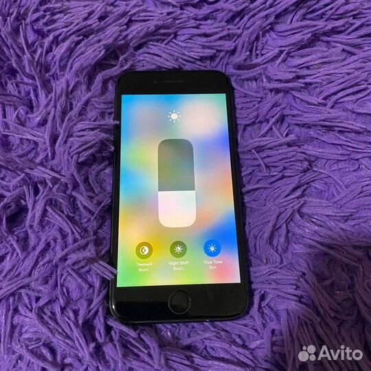 iPhone 8, 64 ГБ