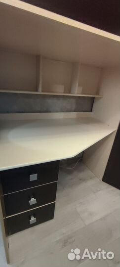 Комплекс для детской комнаты, стол, кровать