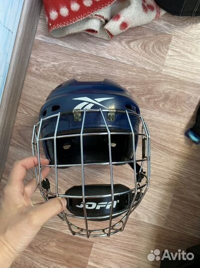 Хоккейный шлем reebok