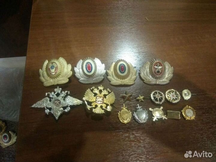 Значки военной символики