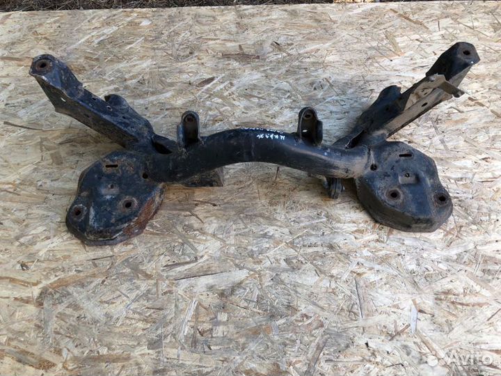 Балка подвески передняя Mitsubishi Mirage CQ5A