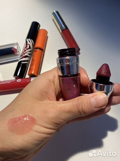 Помада, блеск для губ Chanel, Guerlain, Lancome