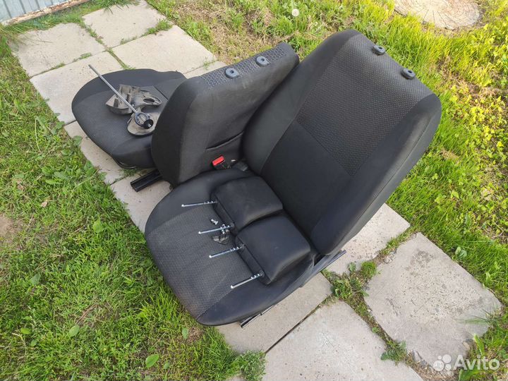 Бу сиденья LADA granta