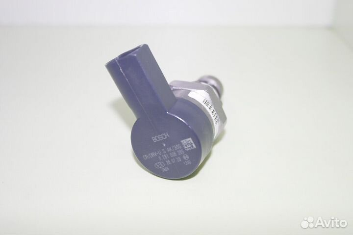 Клапан давления топлива 0281006265 OM651