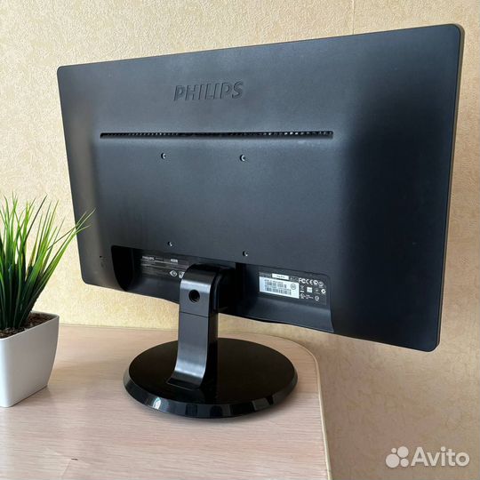 Монитор Philips 20