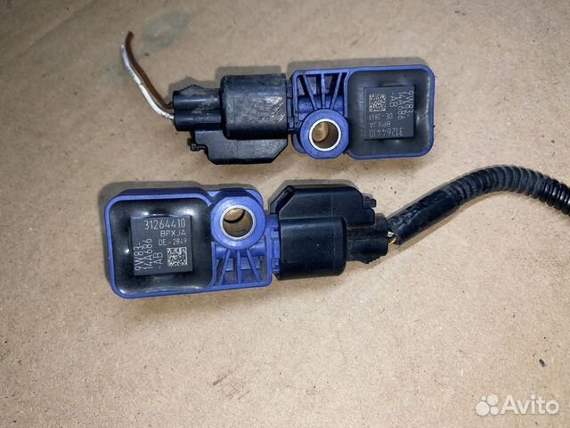 Датчик удара 31264410 Volvo S40 MS 31264410