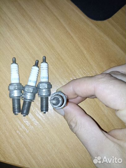 Свечи зажигания CR10E NGK