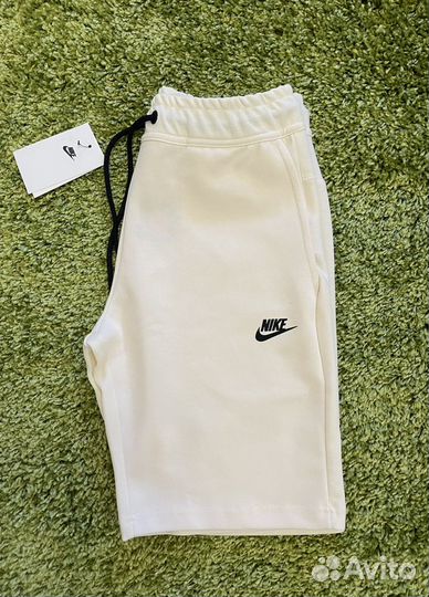 Шорты Nike Tech Fleece