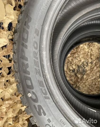 Pirelli Scorpion Ice Zero 2 315/35 R21 111H