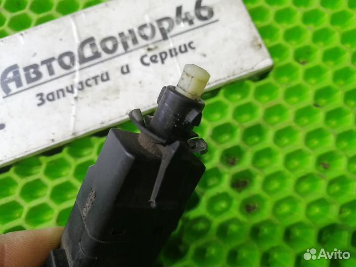 Датчик педали тормоза концевик Mercedes ML W163