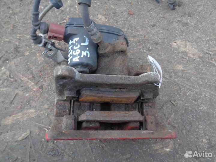 Суппорт задний левый Audi A6 C7