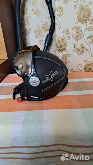 Шлем горнолыжный