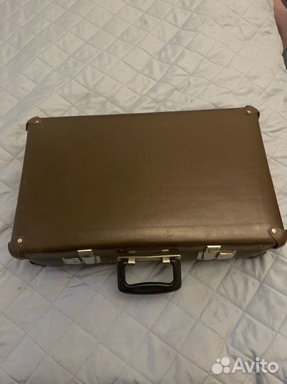 Старинный чемодан