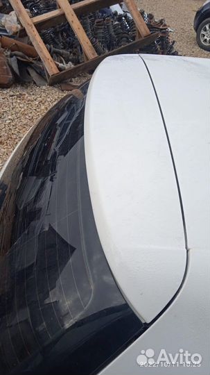 Volkswagen Golf 6 крышка багажника