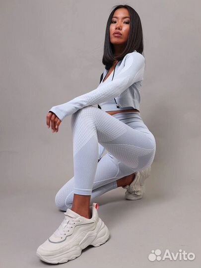 Костюм для фитнеса 42р